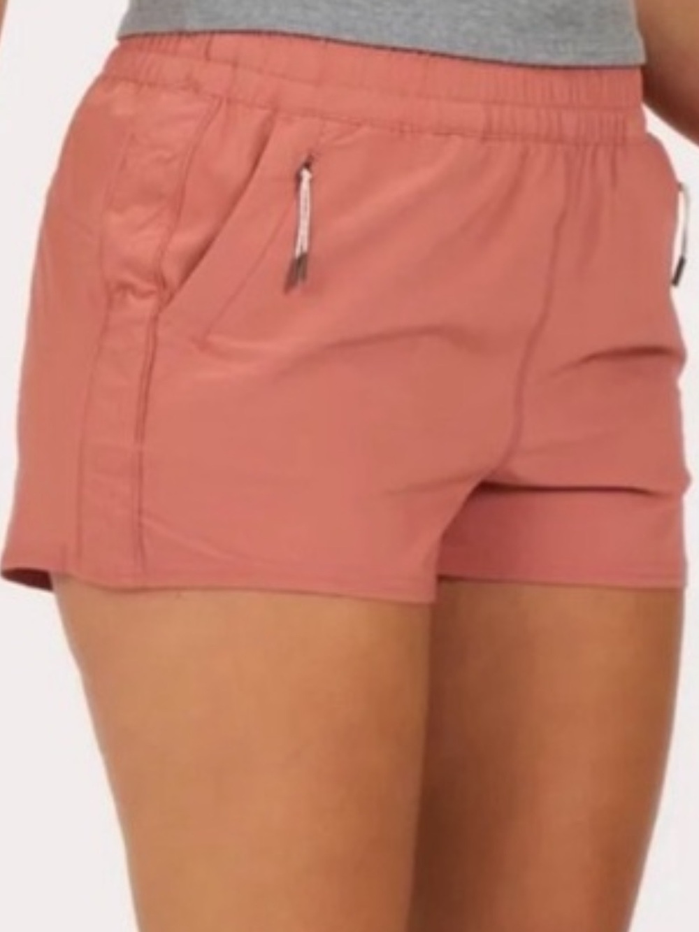 NEW WITH TAGS Vuori Dash Short Women's Performance Shorts Cinnamon Large NWT
